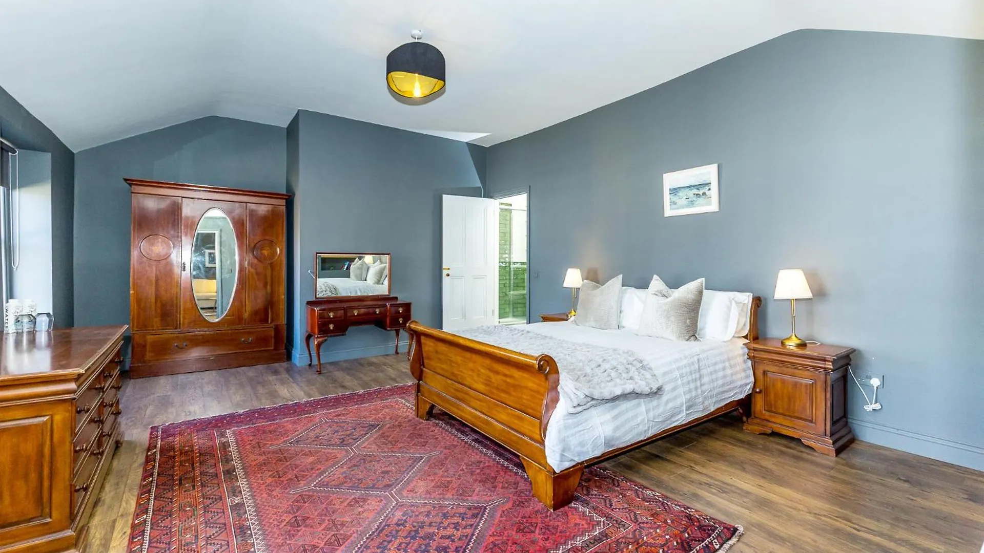 Ulster Apartment, 7 Henrietta Street, Dublin City Centre